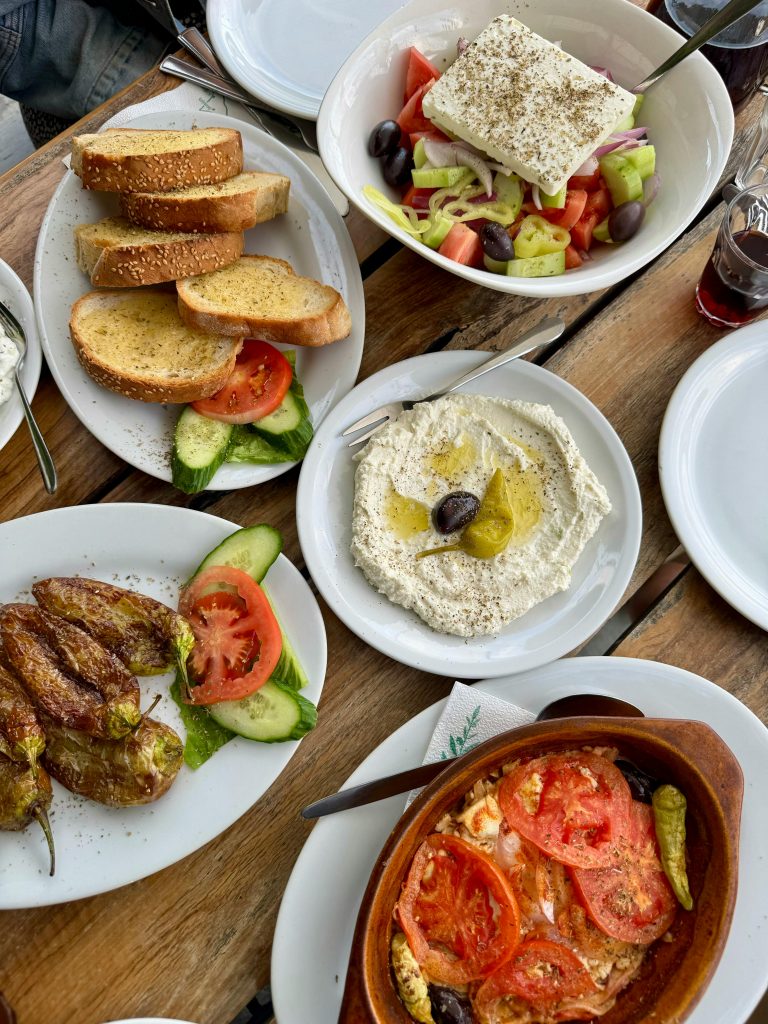 Discover the<br> Cretan cuisine